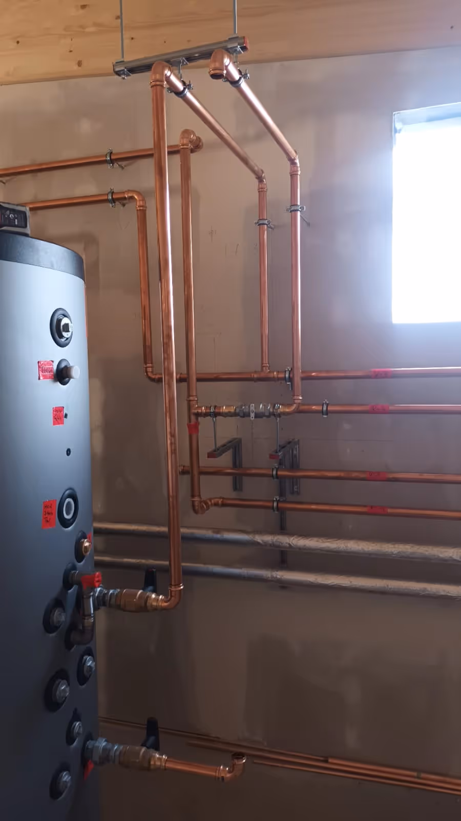 Heizungs-/Wärmepumpenanlage im Keller