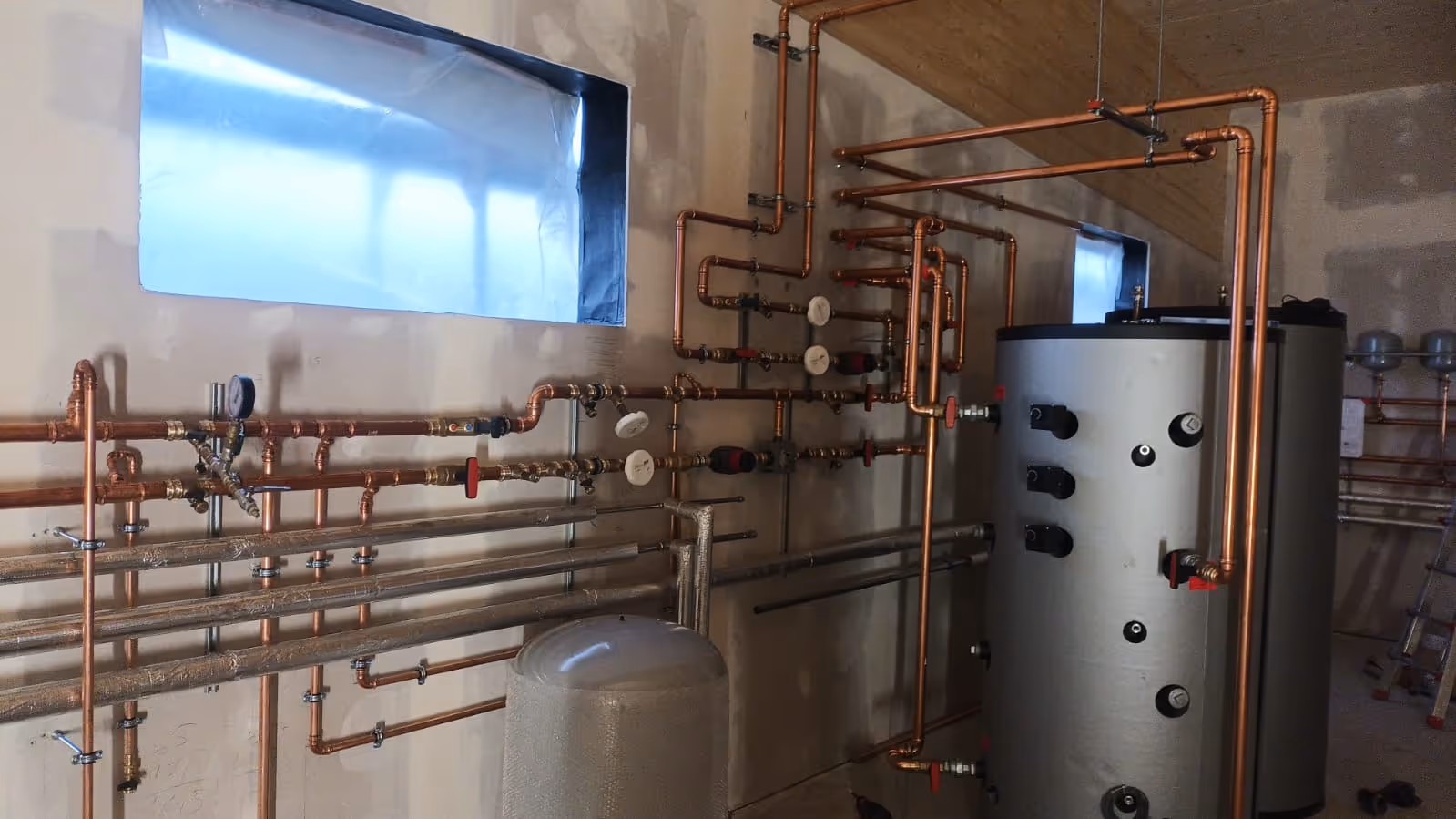 Heizungs-/Wärmepumpenanlage im Keller