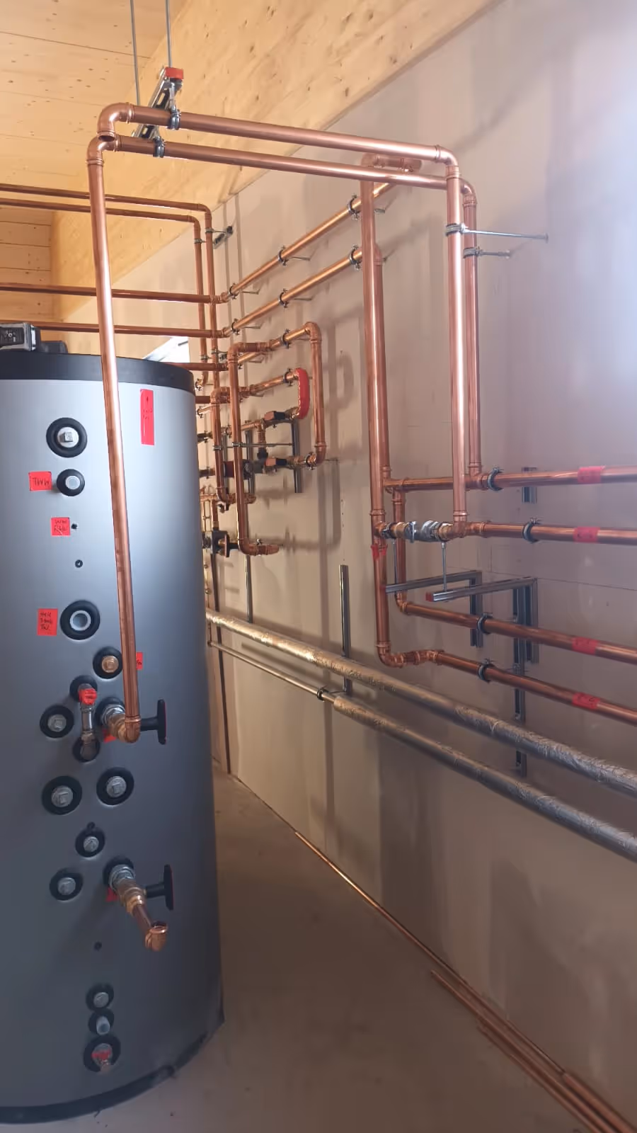 Heizungs-/Wärmepumpenanlage im Keller