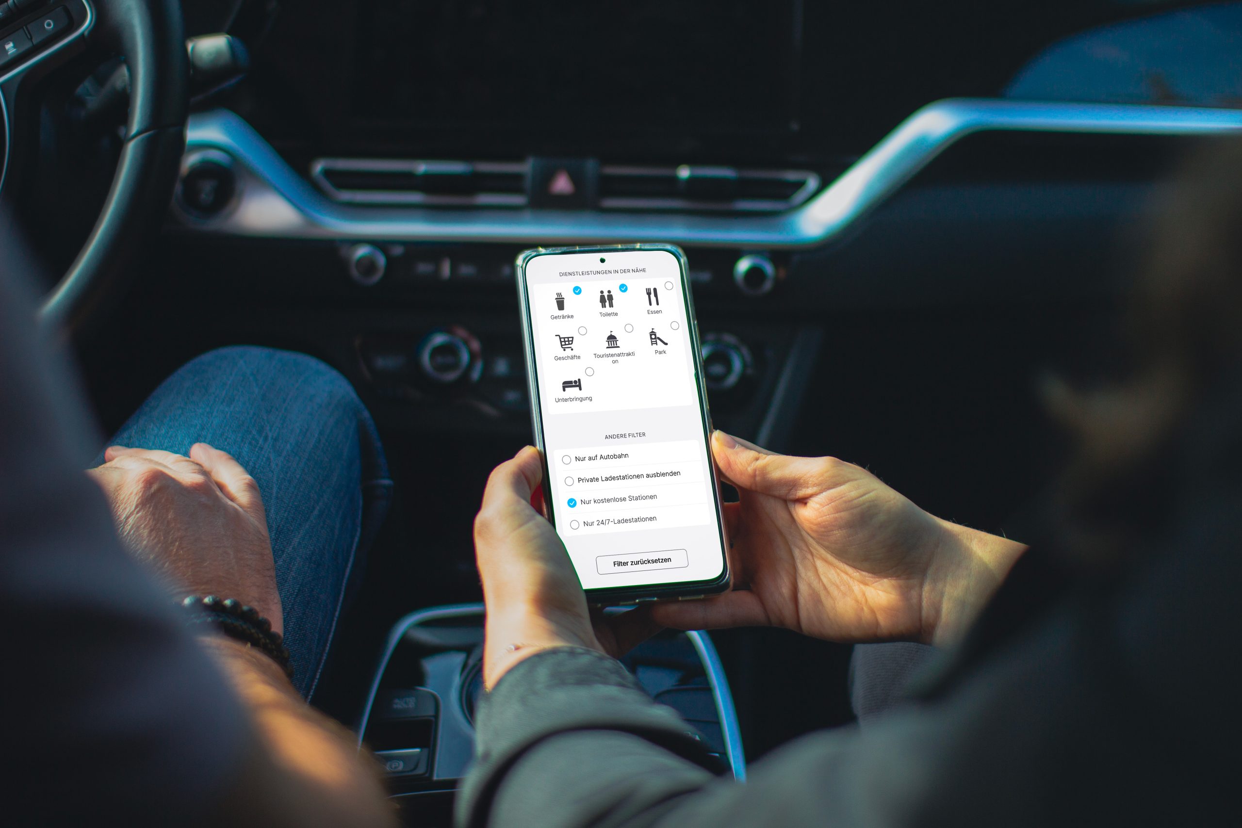 Wo finde ich kostenlose Ladestationen in meiner Nähe? (2025)