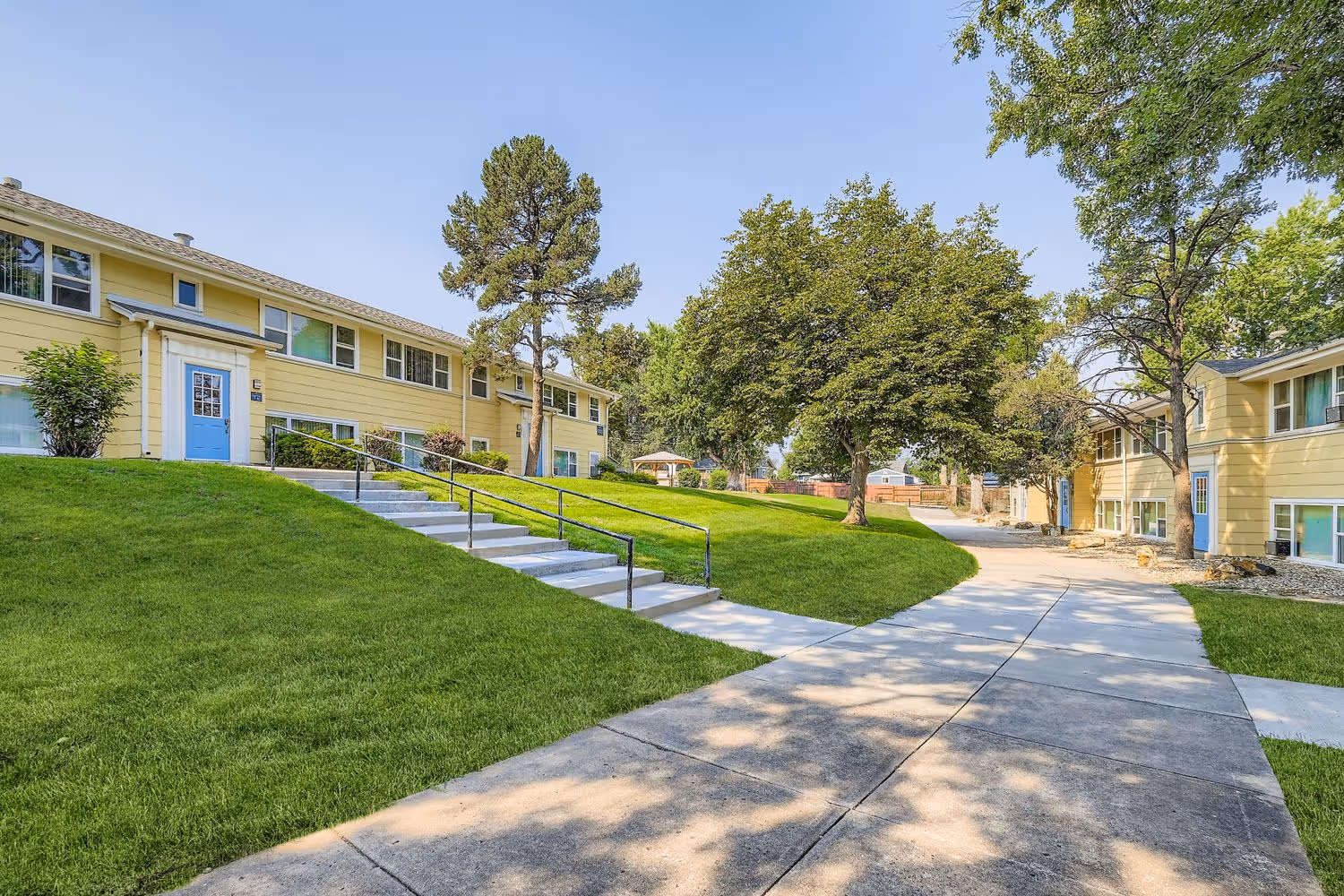 exterior of apartments 