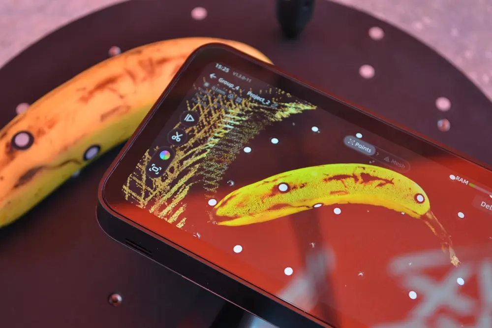 Live scan data shown on the handheld 3D scanner screen during capture