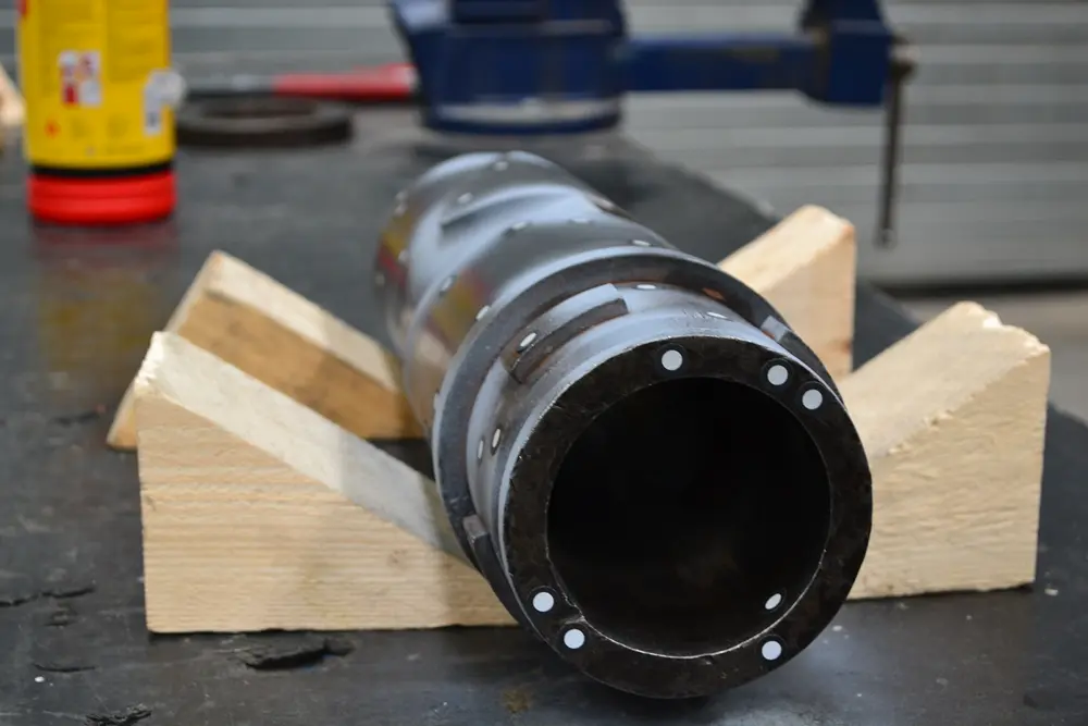 Large format manufactured component checked on the Nexform bench