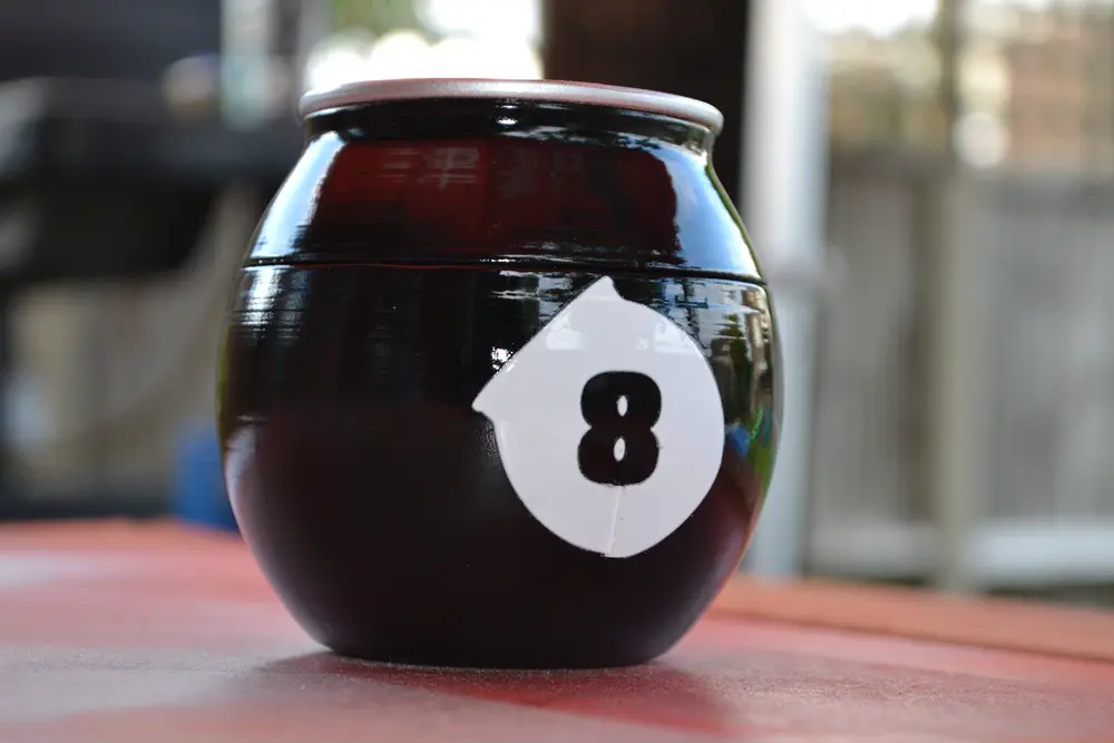 BuzzBallz 8-ball replica made by Nexform