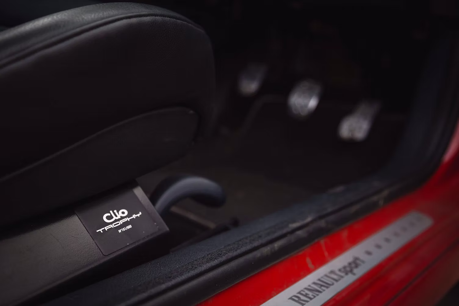 Renault Clio 182 Trophy review