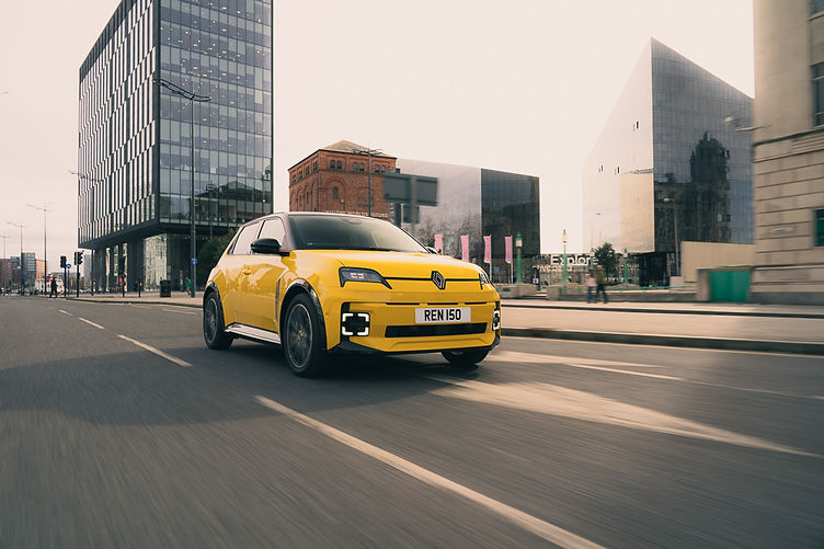 Updated Alpine A290 and Renault 5 Variants Get £3,750 Government Grant
