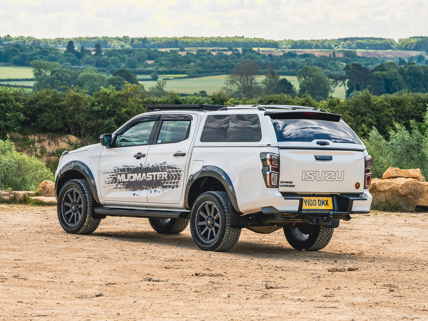 Isuzu D-Max and V-Cross Review