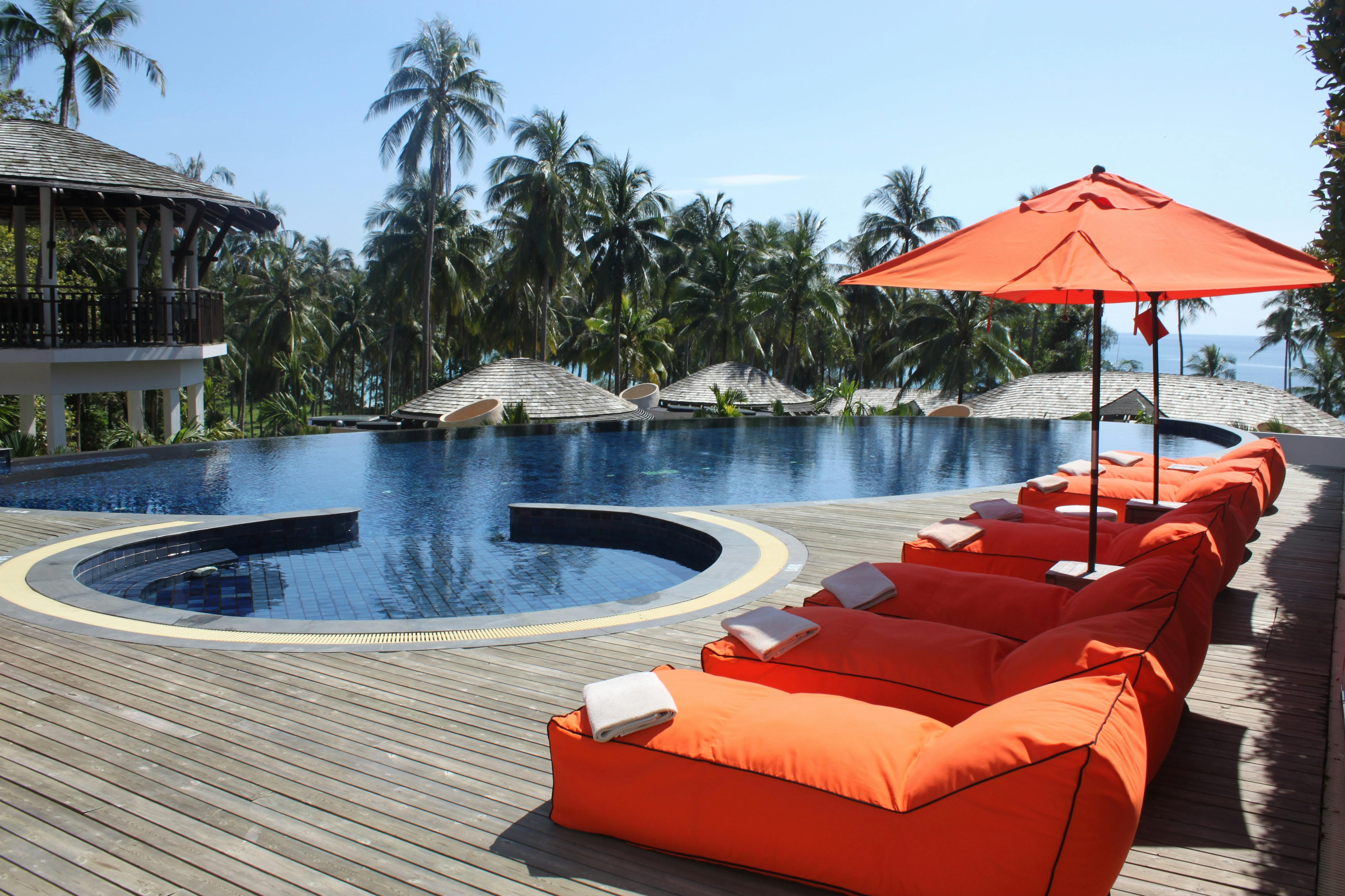 Luxury Pool Features That Will Wow Your Guests