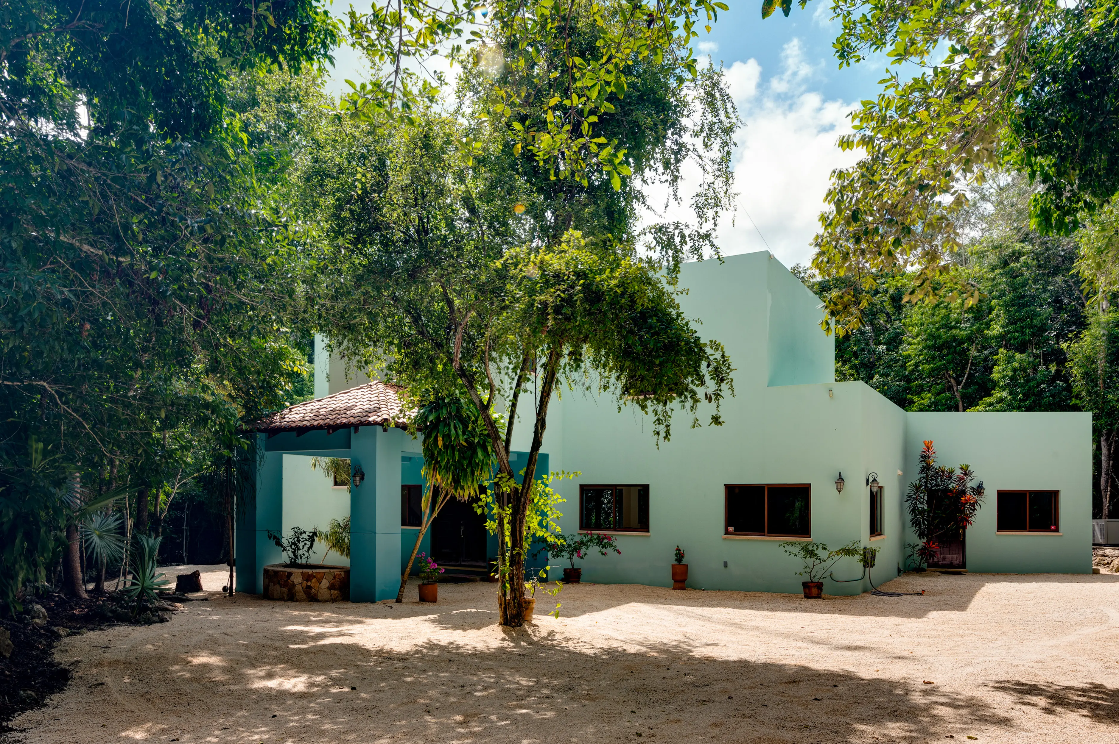 Casa de los Sueños | 5-Bedroom Off-Grid Luxury Home in Los Árboles, Tulum