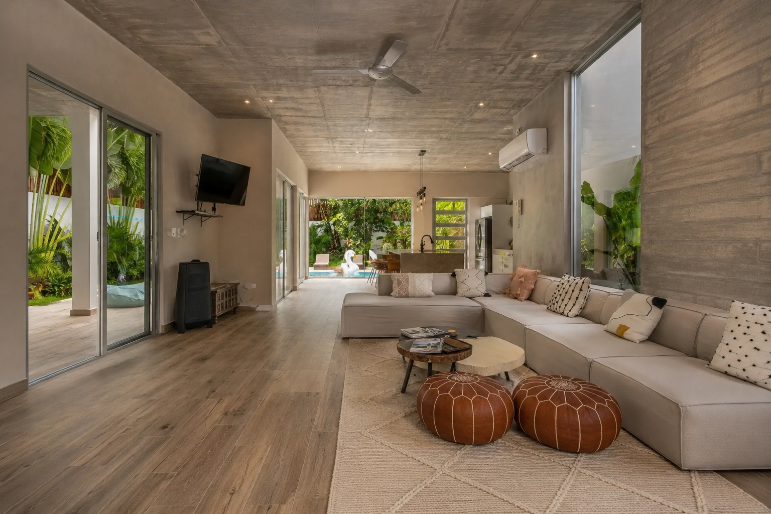 Cielo Azul | 5 Bedroom Villa with Pool and Solar in La Veleta, Tulum
