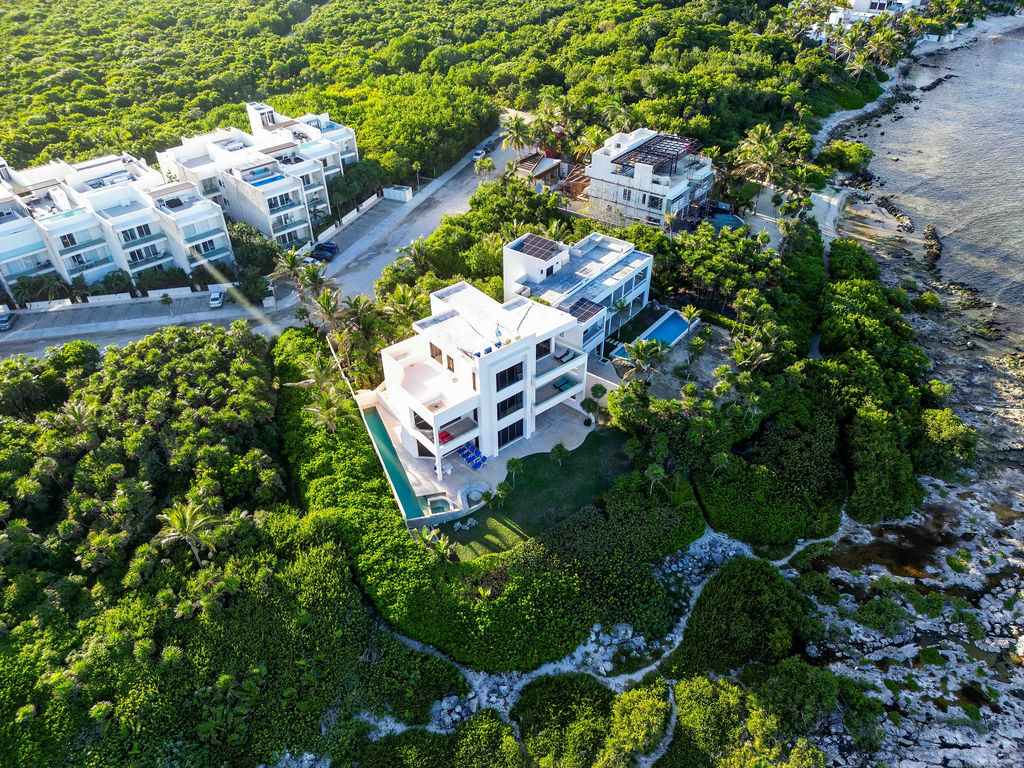 Villa Fantasea | 9 Bedroom Beachfront Landmark Villa in Akumal