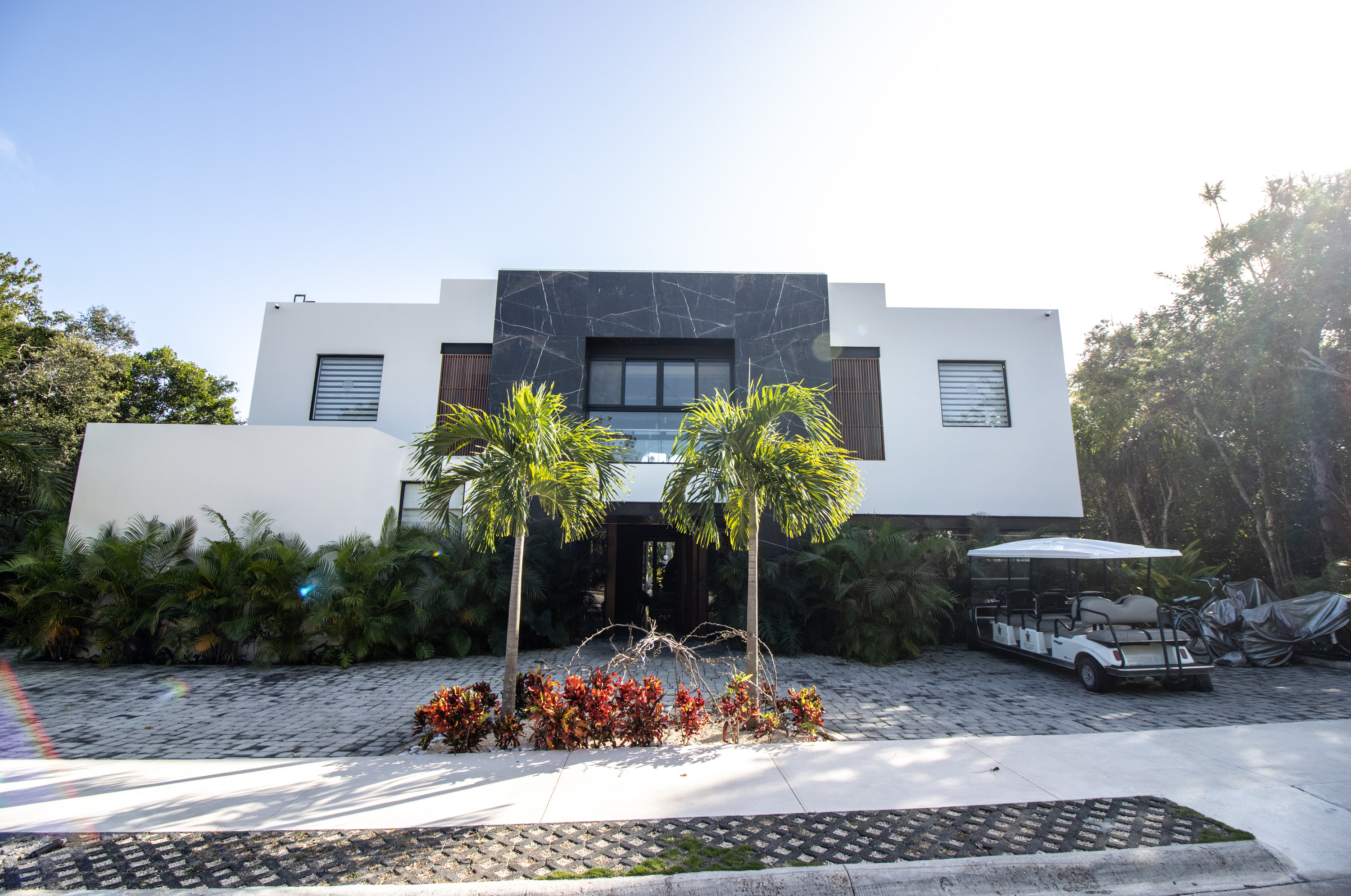 Villa Panther Bay | 7 Suite Golf View Residence in Tulum Country Club