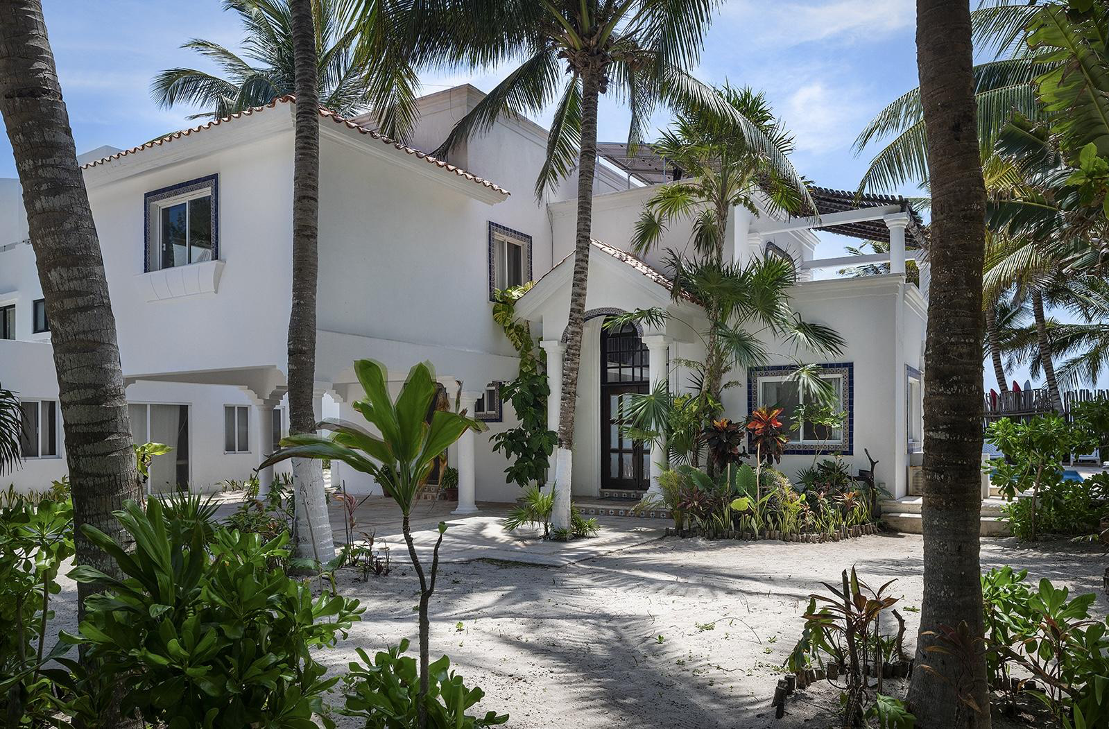 6 Bedroom Beachfront Villa with Private Pool for sale in Tankah Bay | Casa Alea