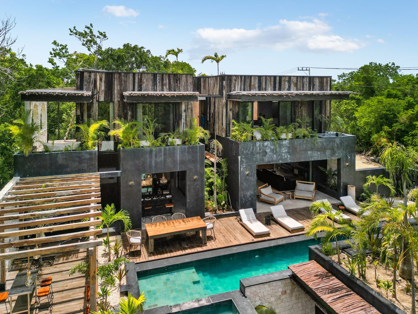 5 Bedroom Jungle Estate with Pool & Spa for sale in Region 15 | Villa Onyx