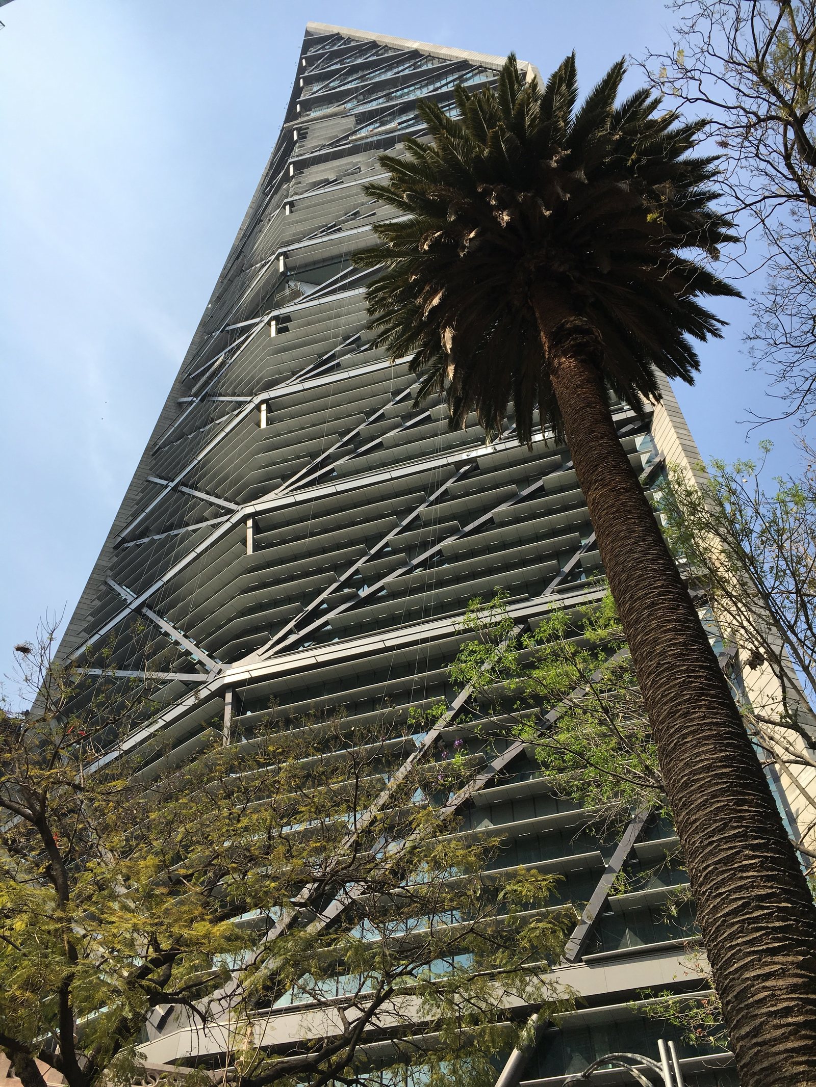 Torre Reforma seen from street level on Paseo de la Reforma