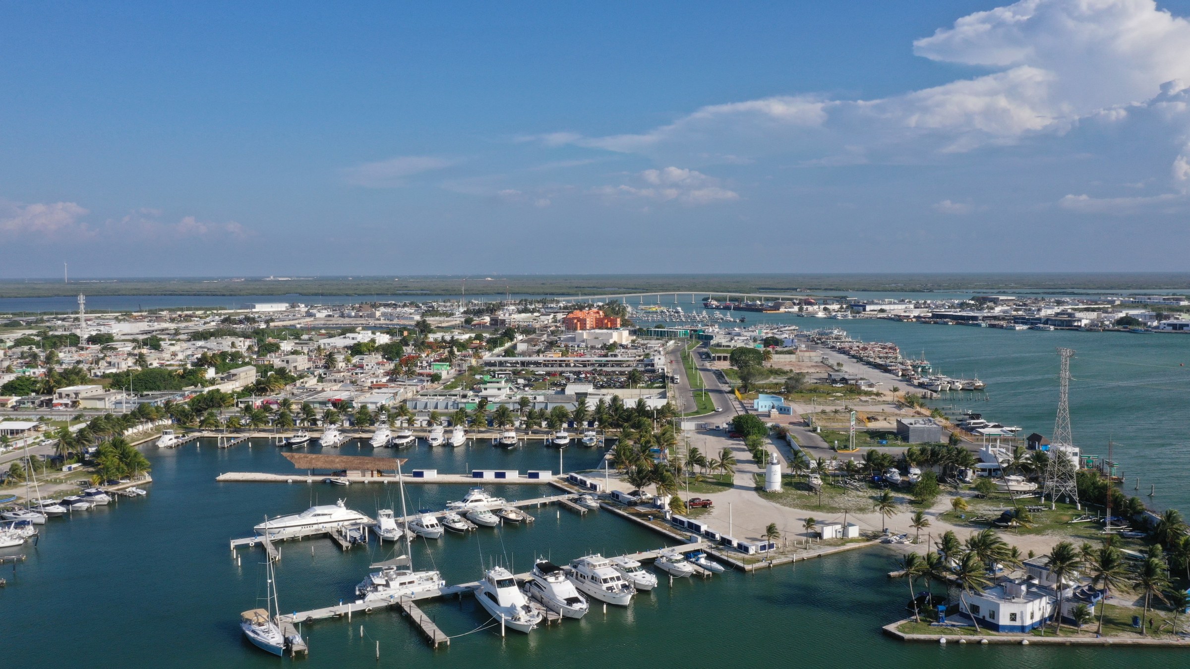Yucalpetén | 3 Bedroom Marina View Penthouse in Progreso, near Mérida