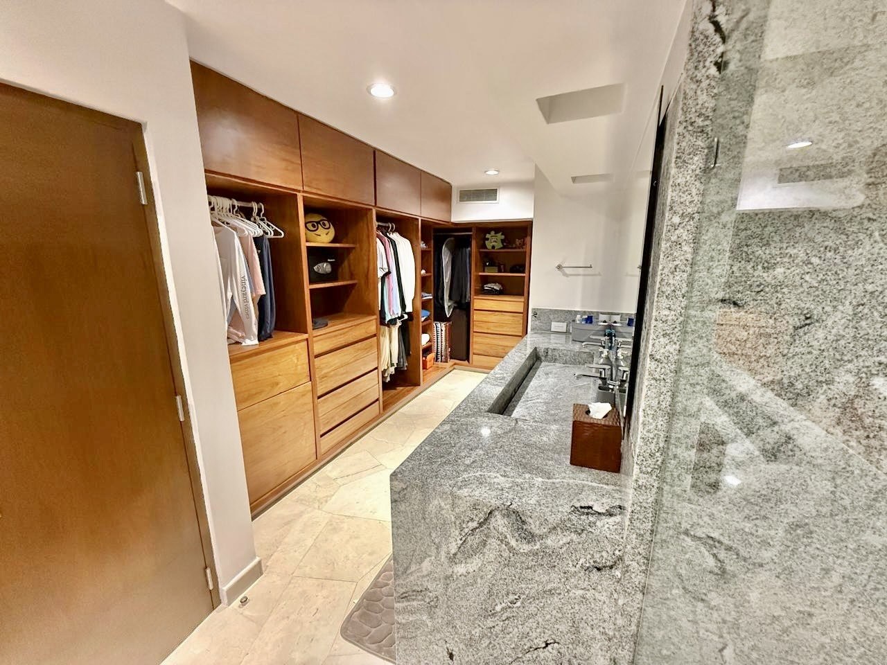 Flamingos | 6 Bedroom Beachfront Villa with Private Dock in Cancún Hotel Zone