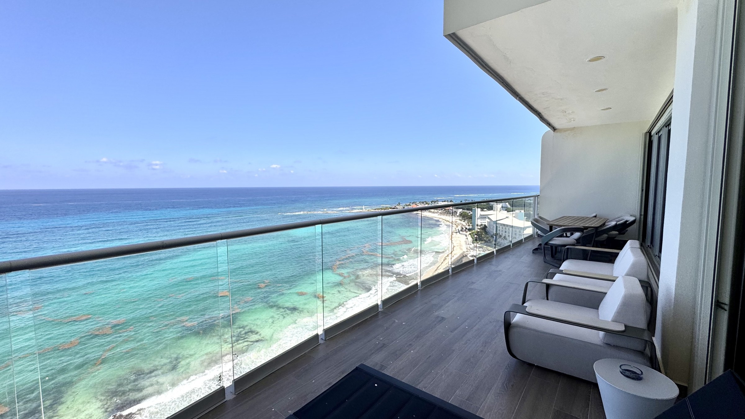 Lahia PH Mazatlán | 3 Bedroom Beachfront Penthouse over Two Levels in Cancún Hotel Zone