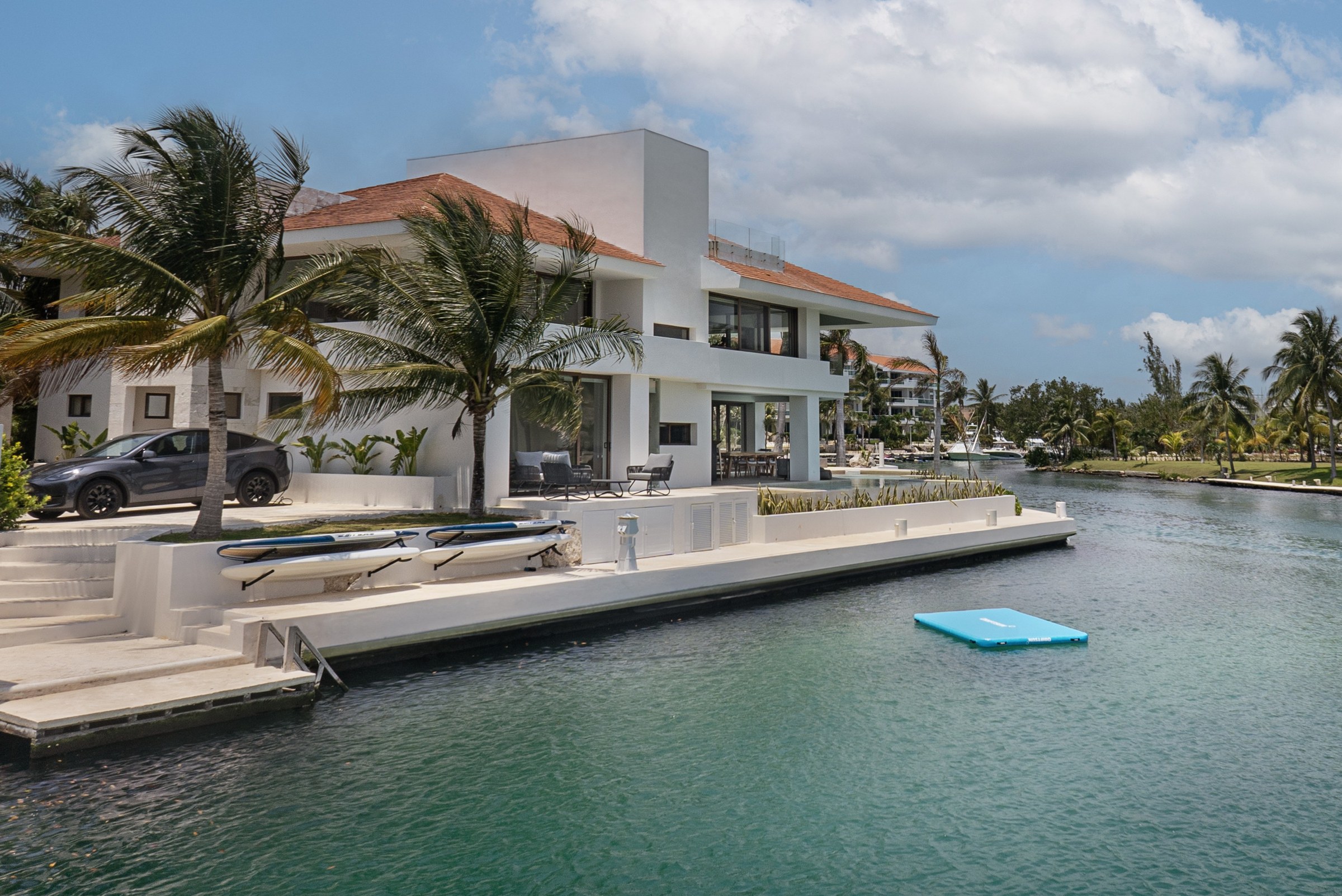 Kasana | 4 Bedroom Marina Estate with Dual Private Docks in Puerto Aventuras