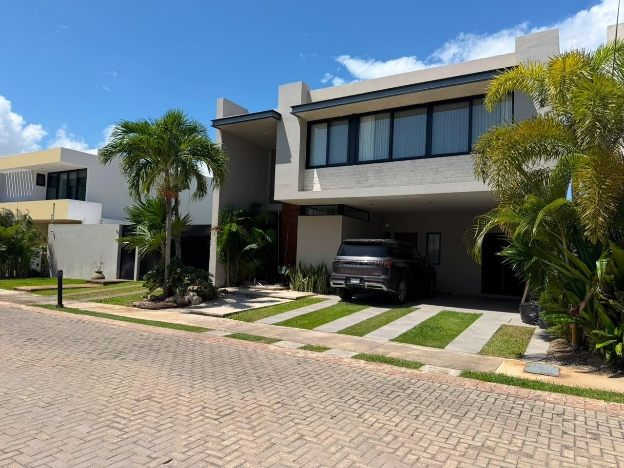Casa Bambú | 3 Bedroom House on Two Lots with Pool and Sports Garden in Playa del Carmen