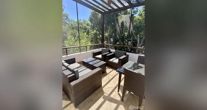 Enjoy PGA Paradise: Luxe Penthouse