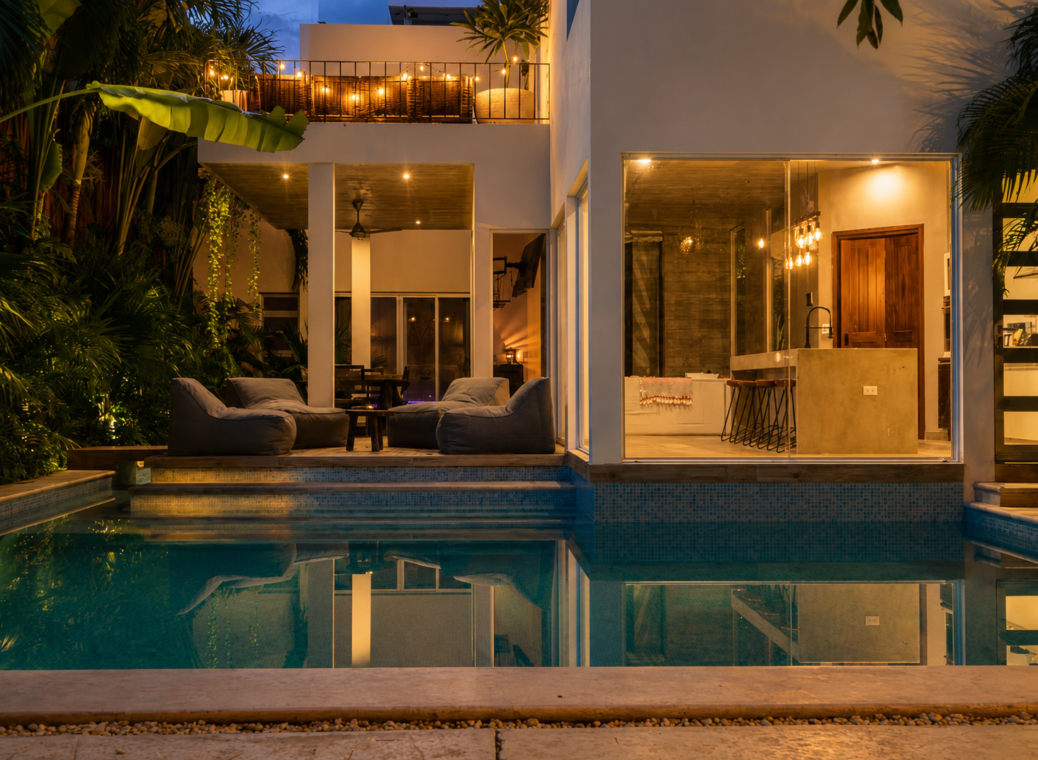 Cielo Azul, a five-bedroom villa with pool in La Veleta, Tulum