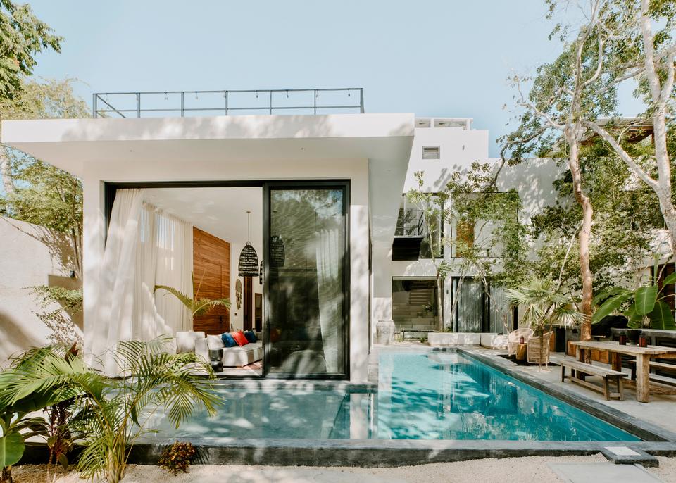 Casa Manatí, a four-bedroom villa in FloraFauna, Tulum