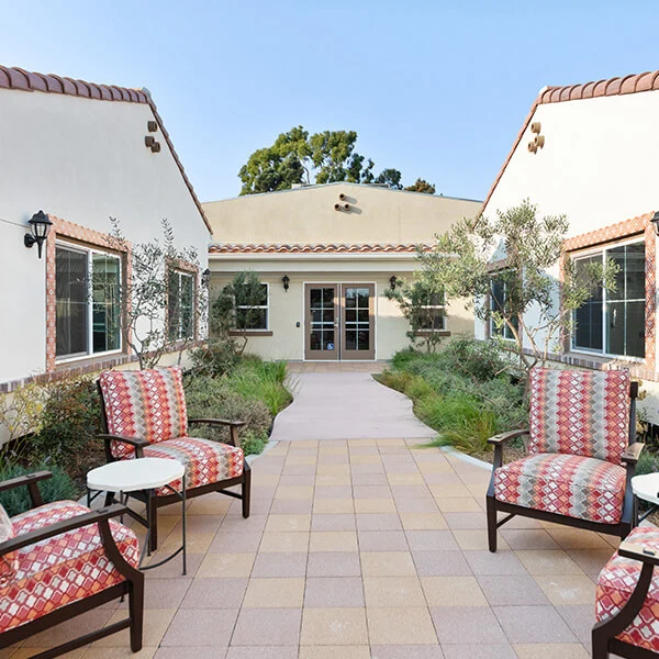 Regency-Palms-Senior-Living-Colton-Theatre