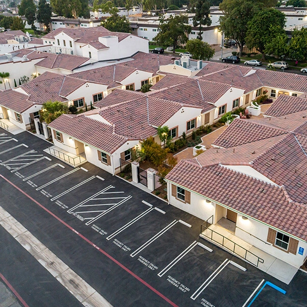 Regency-Palms-Senior-Living-Colton-Fireplace