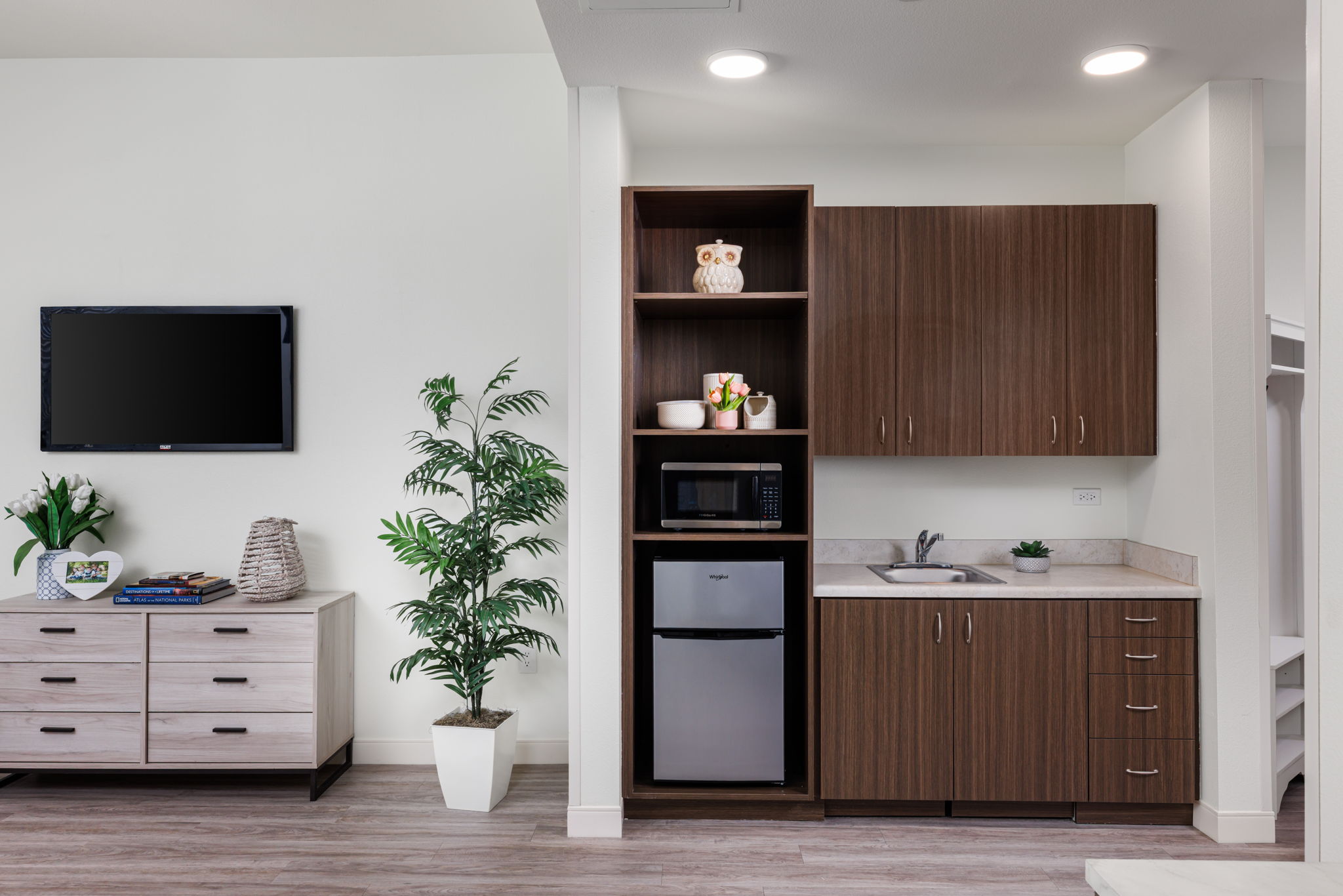 Regency Palms Senior Living, Colton CA community