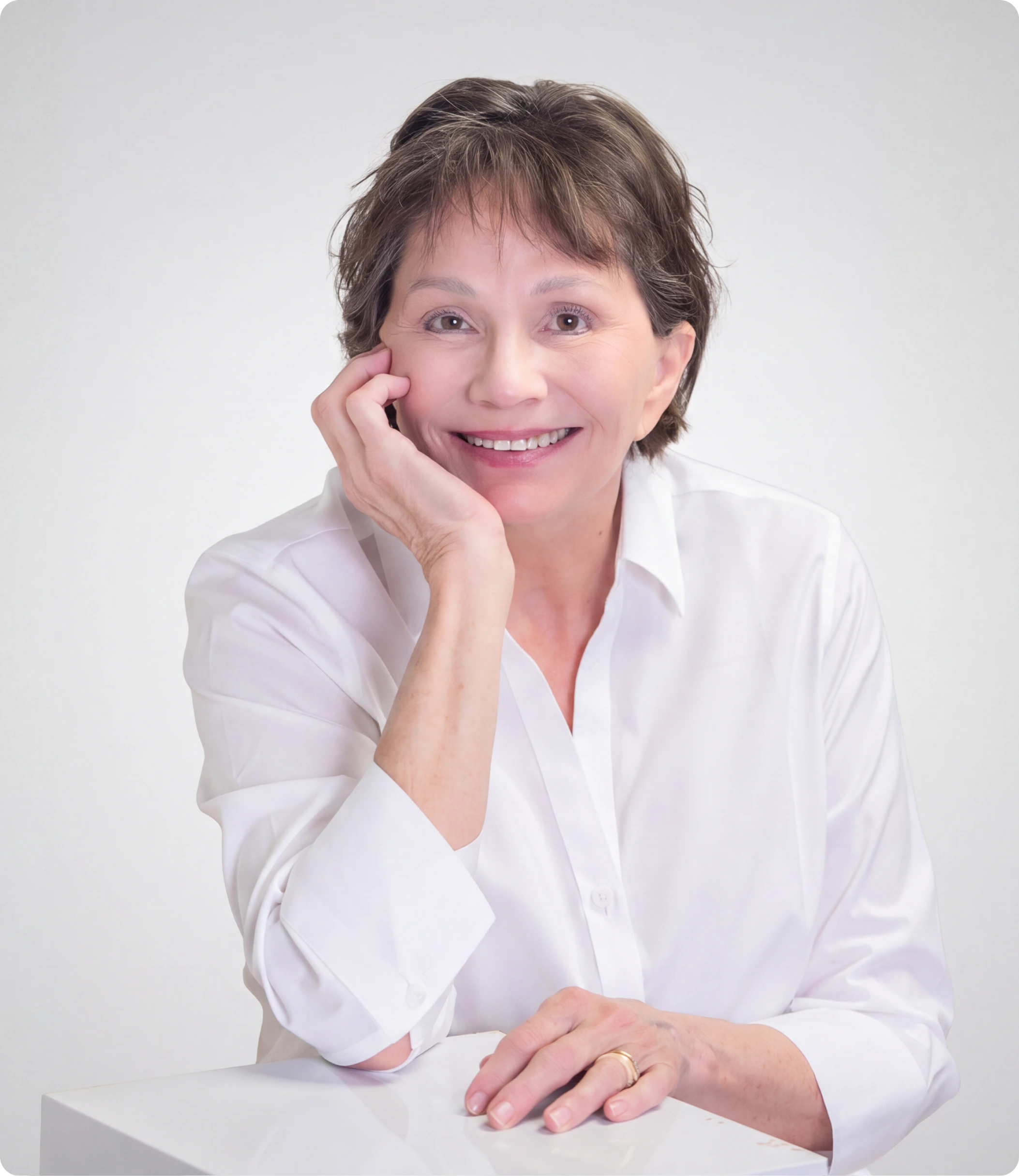 Portrait of Liana Preudhomme, PhD, Lead Psychologist at Cape Clarity Integrative Psychology in Cape Coral, Florida.