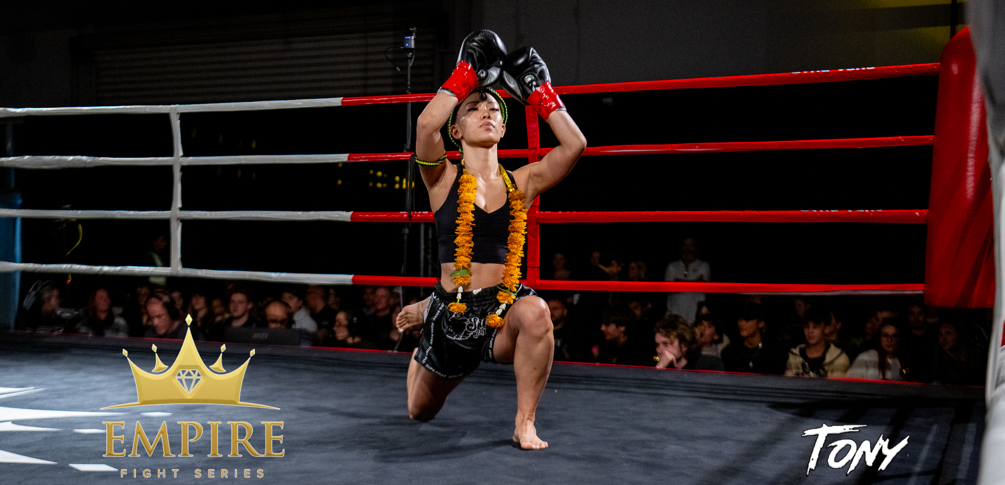 muay thai athlete fighting on the ring