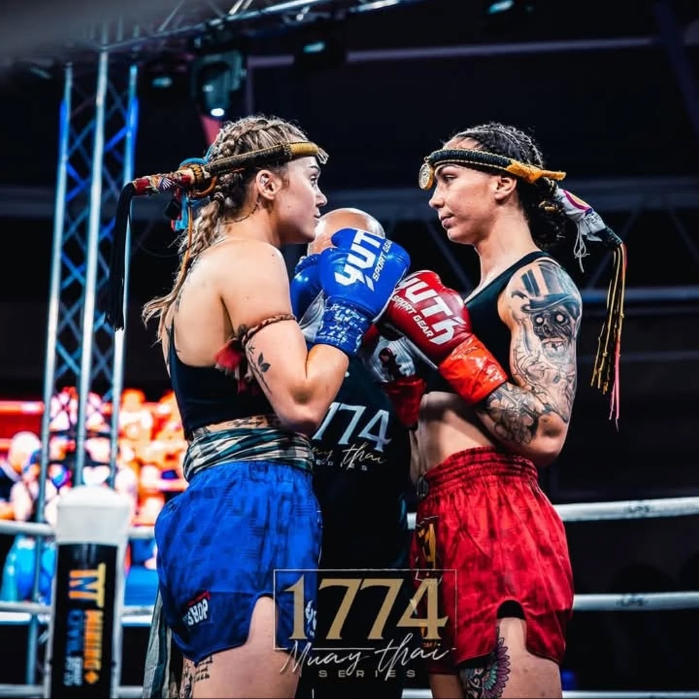 muay thai athlete fighting on the ring