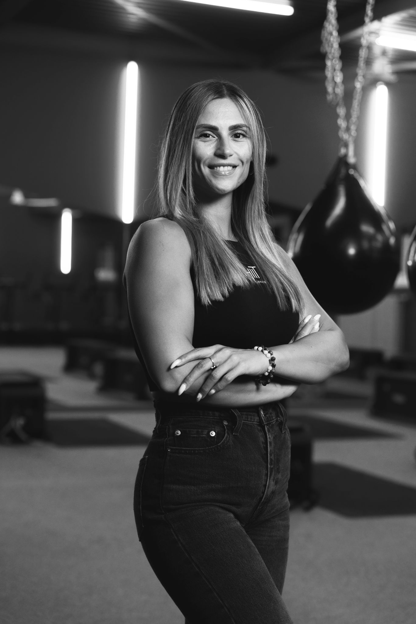 Portrait von Monika in schwarz/weiß