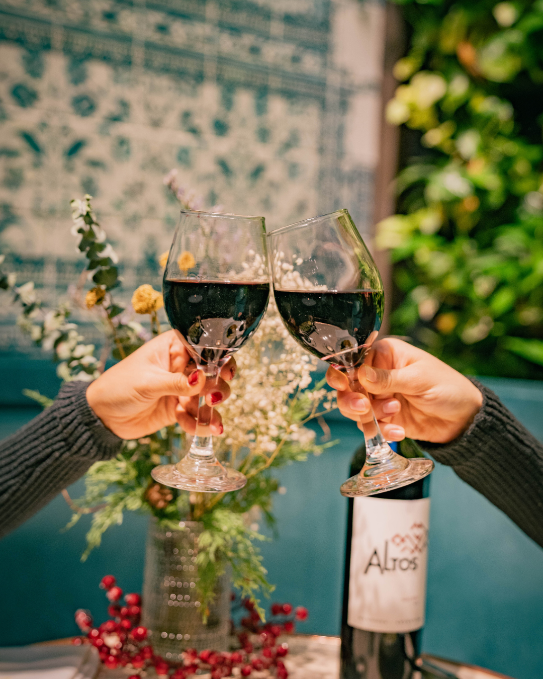 Romantic gift box with champagne and rose petals at Hotel Hugo SoHo NYC