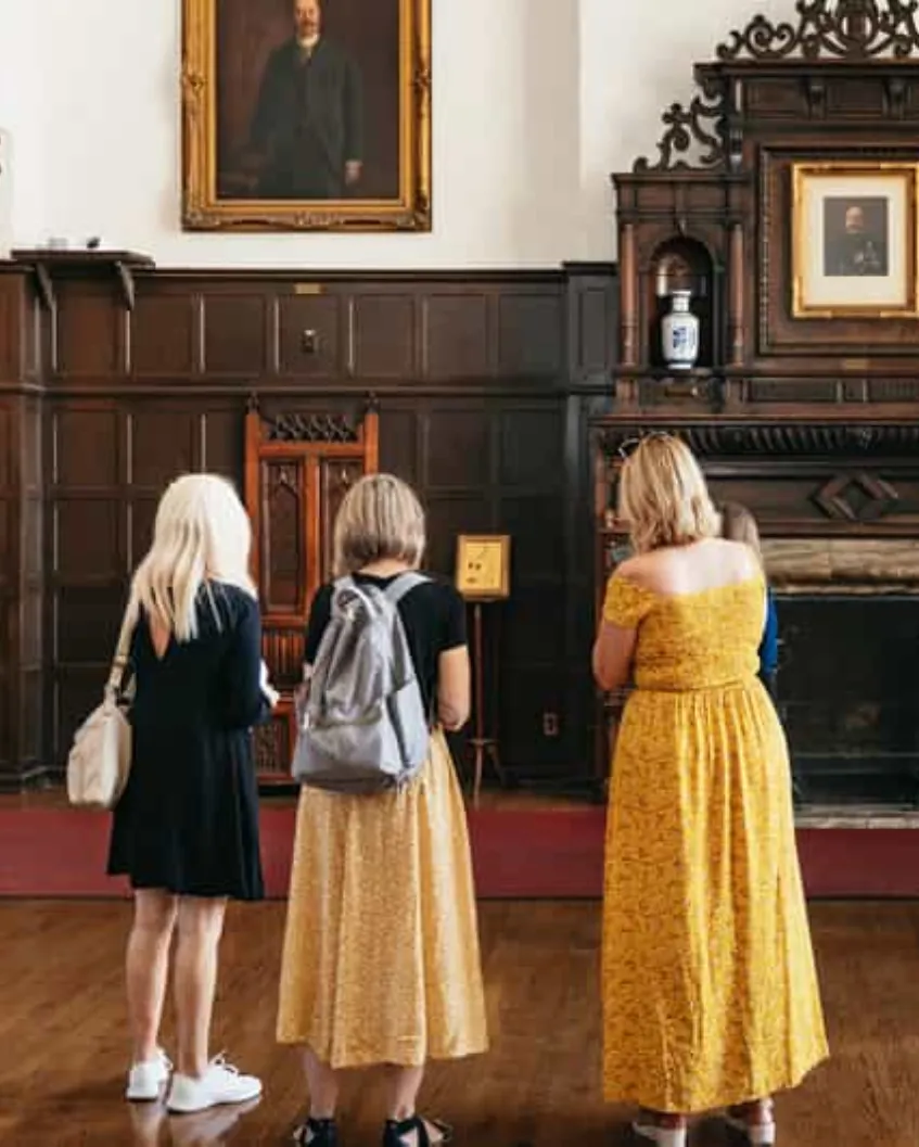 School Trips – Casa Loma