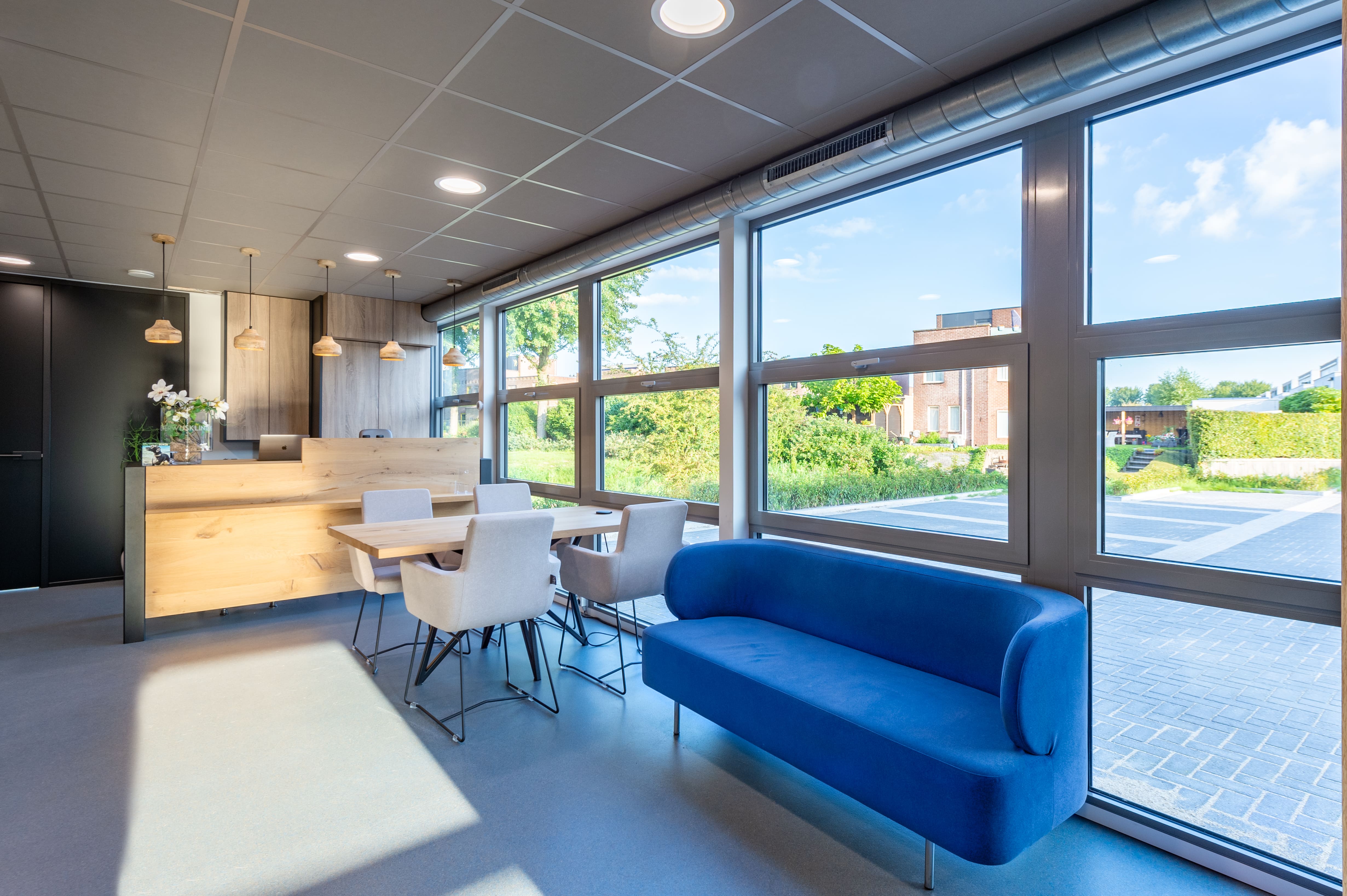 De Verwijskliniek - Warme, huiselijke uitstraling voor dierenkliniek