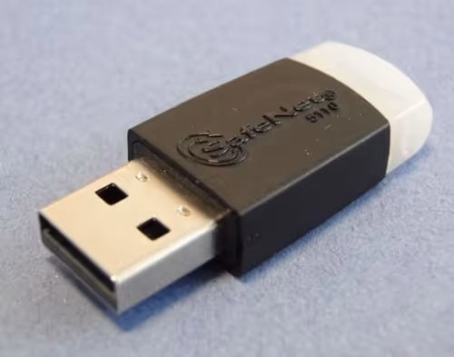 USB eToken para autenticación digital segura y verificación de identidad