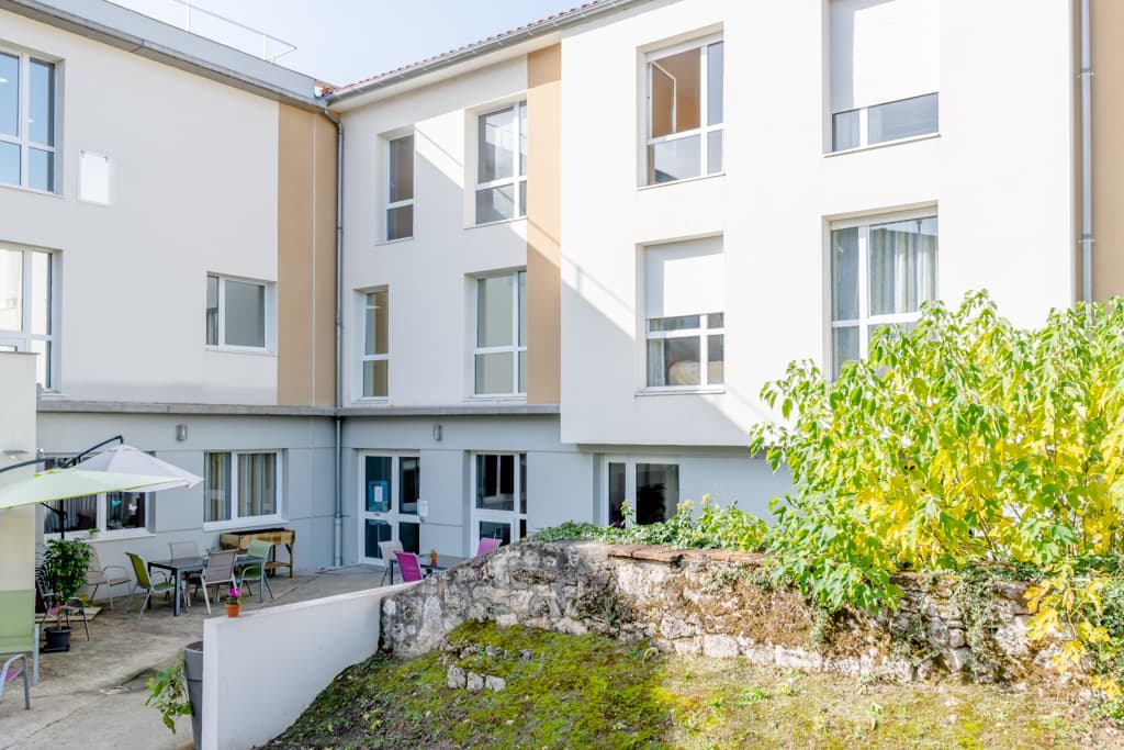 Photo 1 de Korian Maison Saint-Martin, EHPAD à Layrac