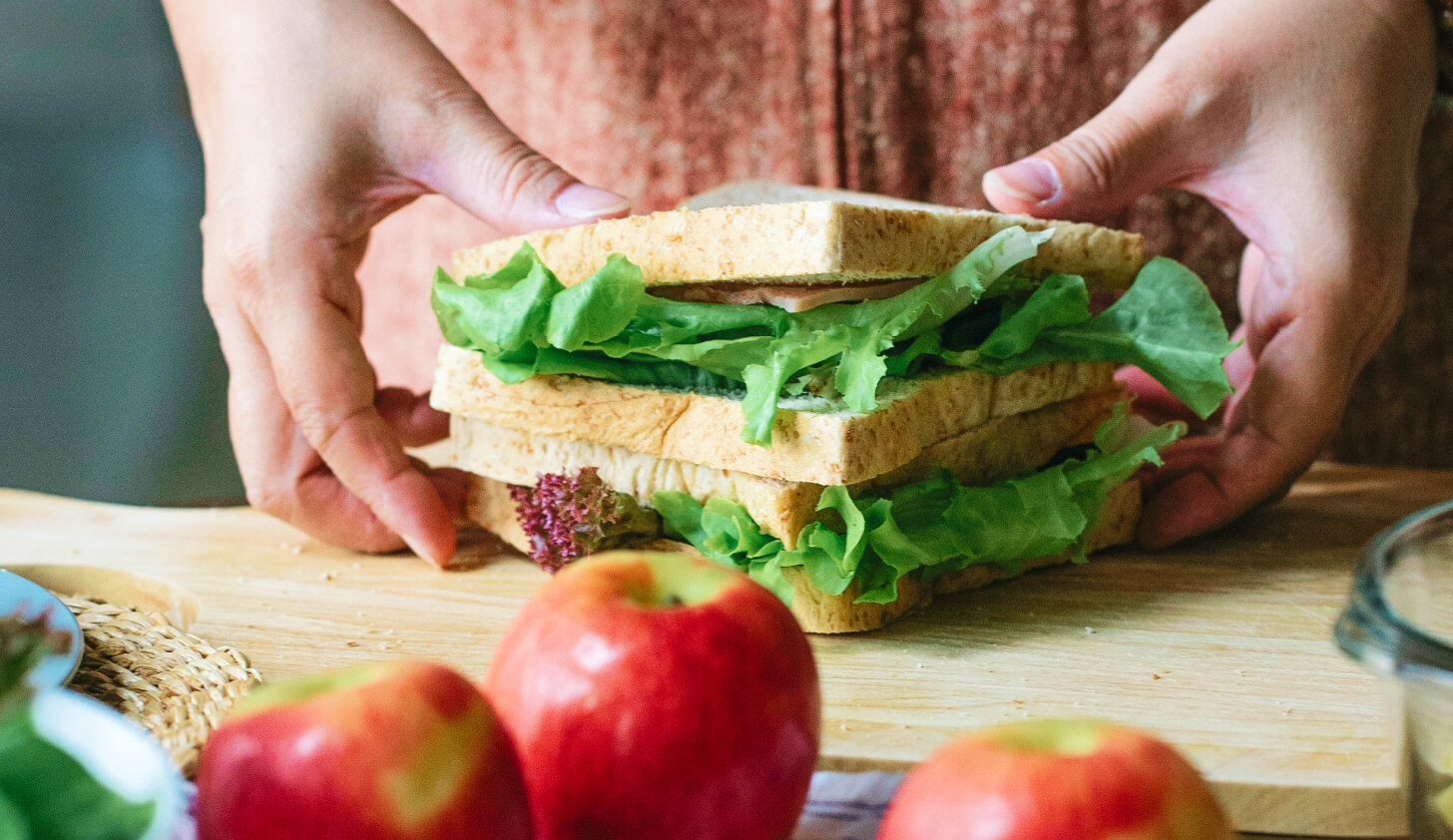 How to Pair Bubble Tea With Your Meal Without Making It Too Heavy