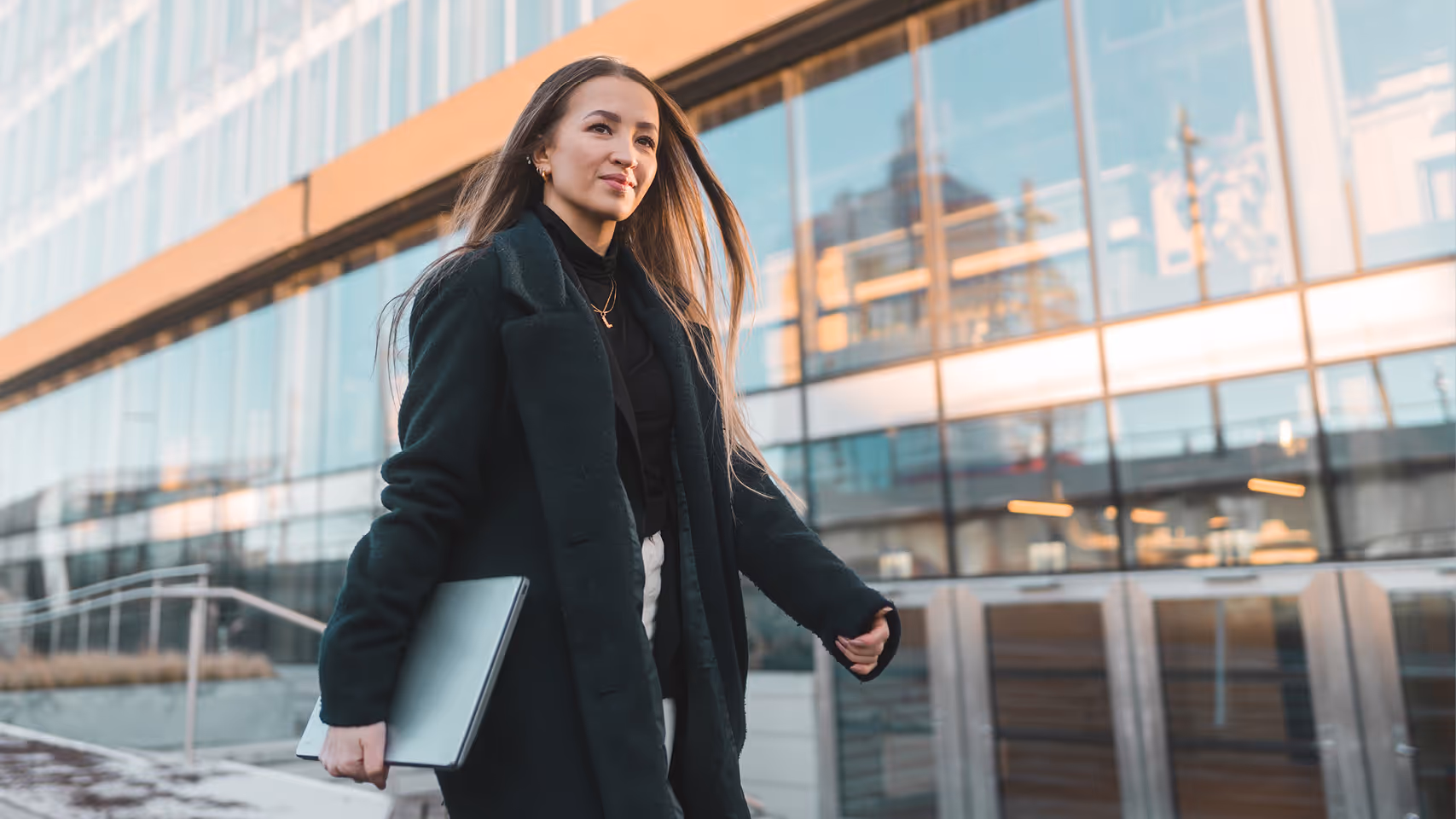 Next Horizon: The Economic Signals Reshaping Executive Mobility