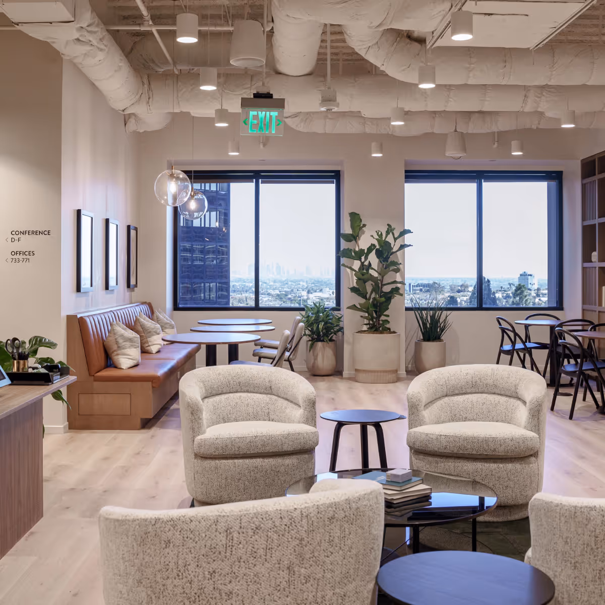 Best local professionals providing all types of deep cleaning and floor cleaning services for office spaces and commercial buildings near you in Los Angeles.