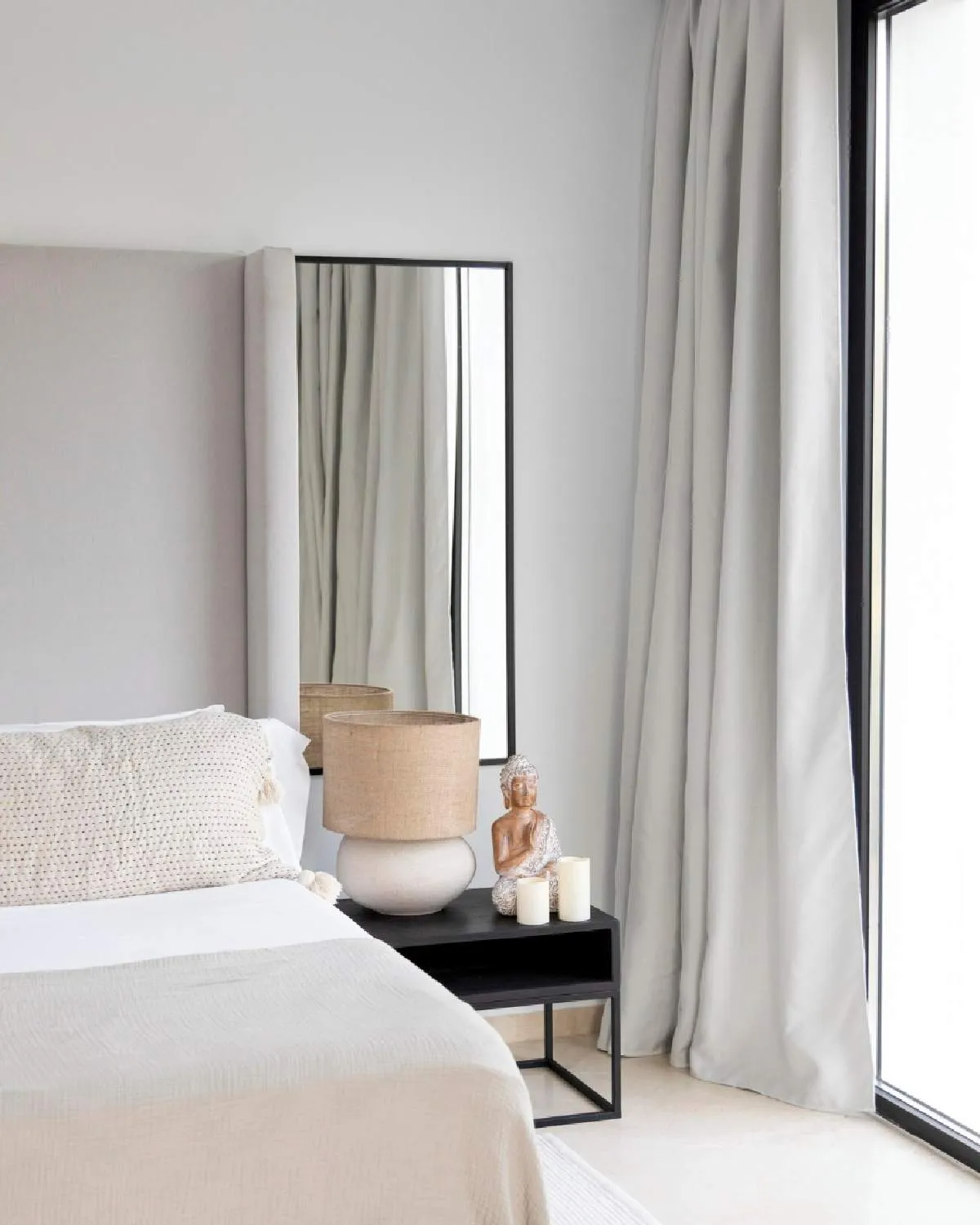 Keep your home spotless with Casa Fantastic’s monthly cleaning service in Los Angeles. Trusted local experts delivering consistent, luxury-level results.