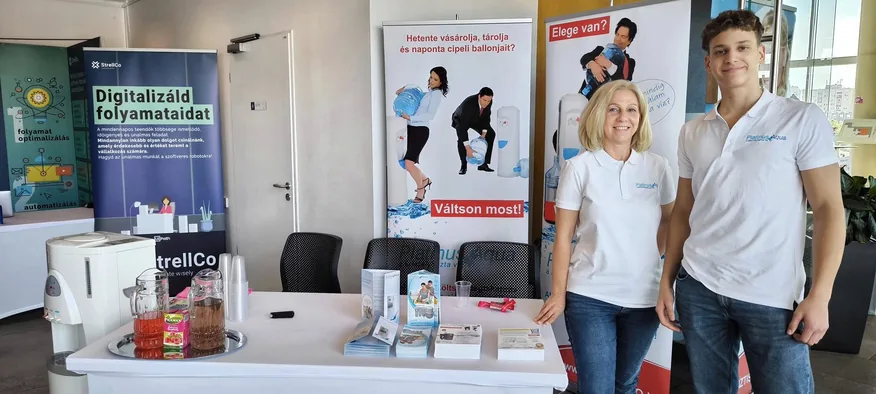 A Platinus Aqua standja egy céges kiállításon
