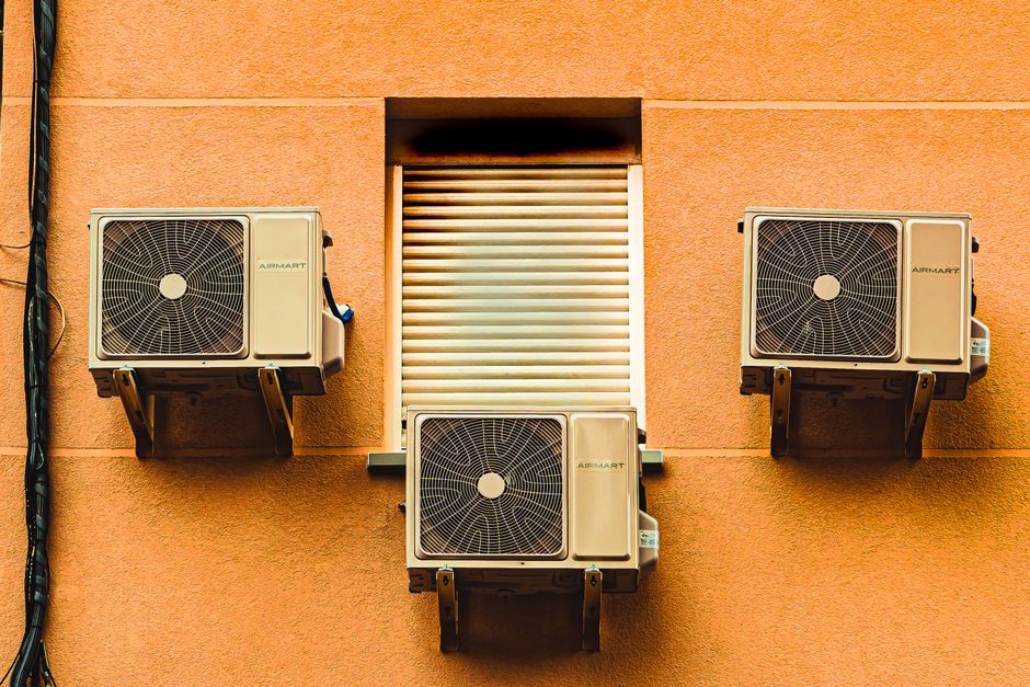 The Definitive Guide to Repair or Replace Your Furnace or AC