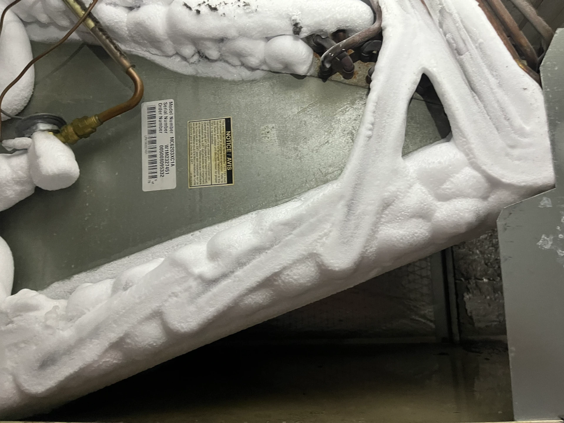 How to Spot Low Refrigerant Signs in AC