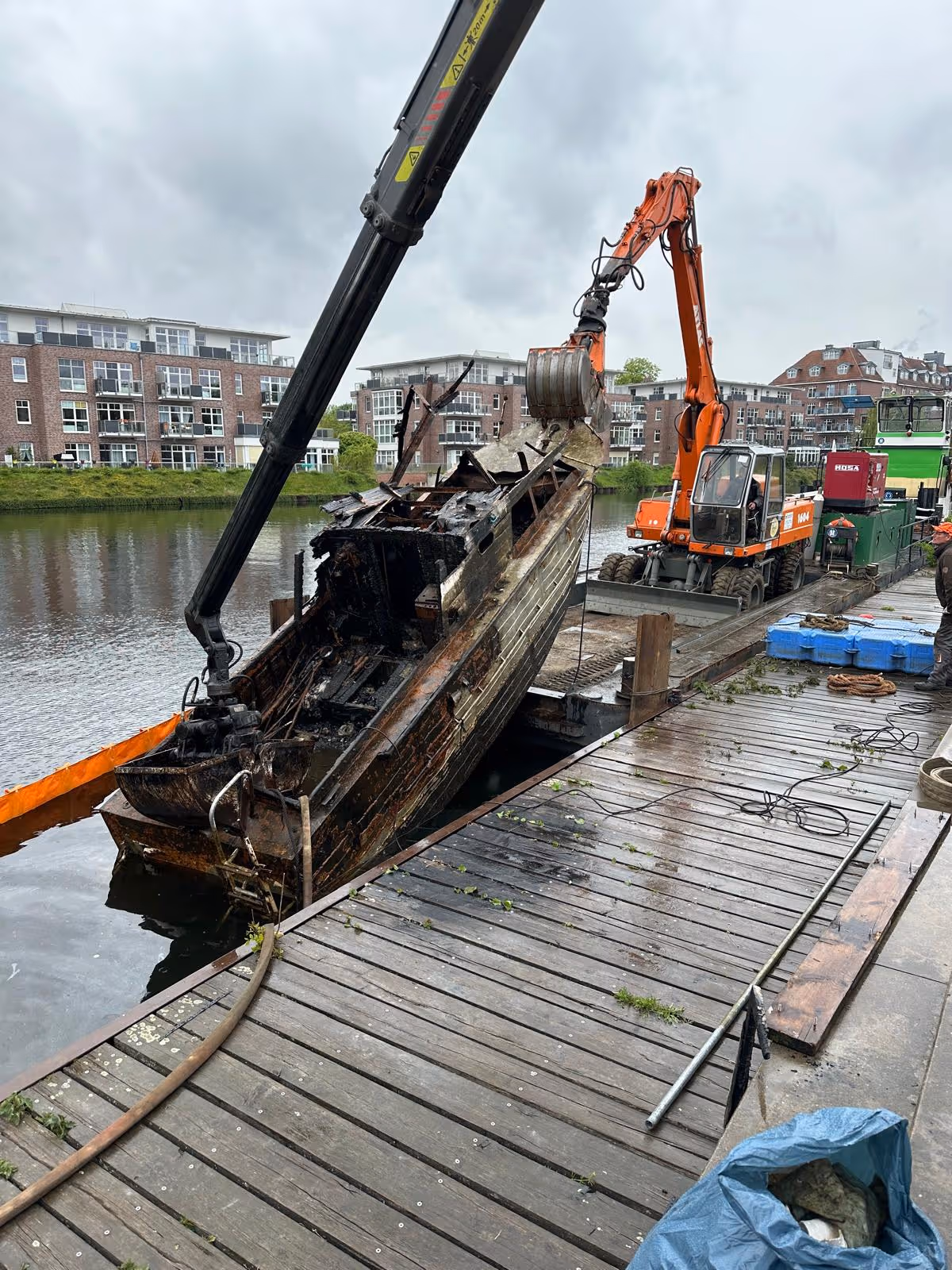 Ökologische Instandhaltung von Gewässern – vom Ufer und vom Wasser aus