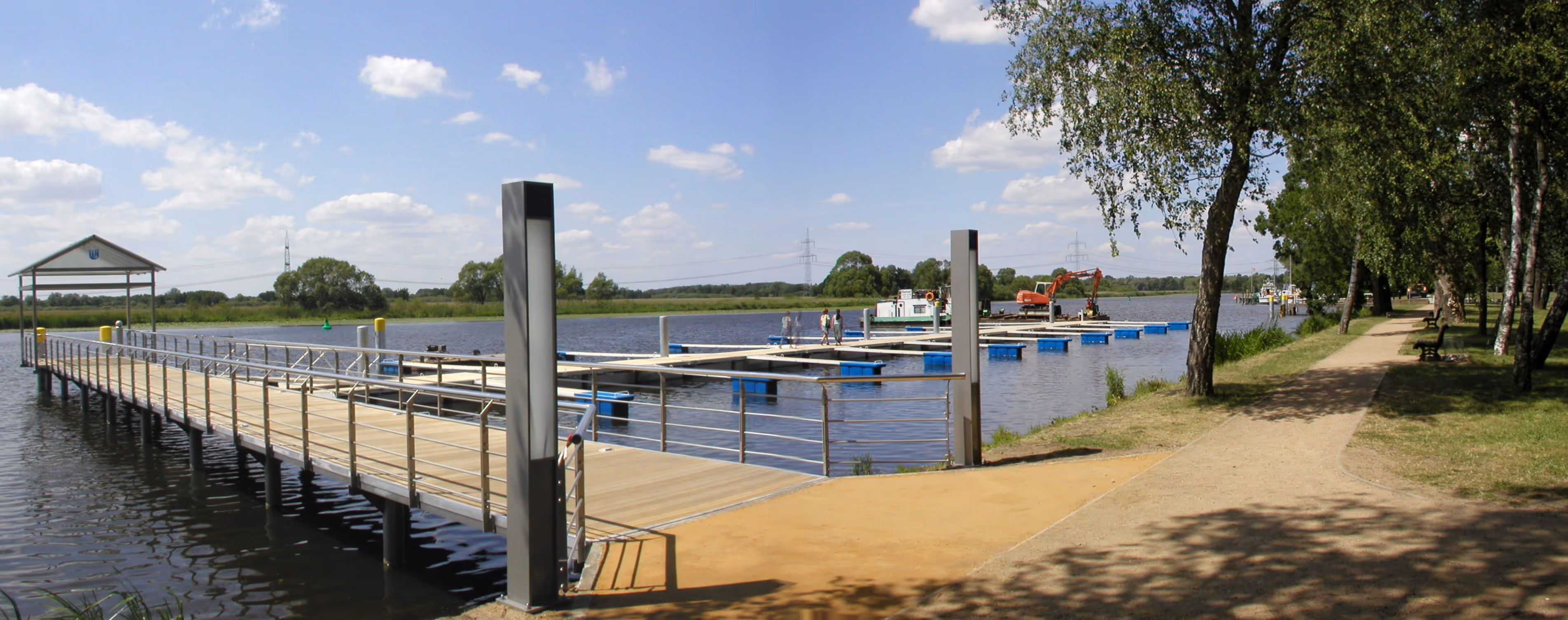 Bau einer wasserbaulichen Steganlage im öffentlichen Raum in Berlin und Brandenburg