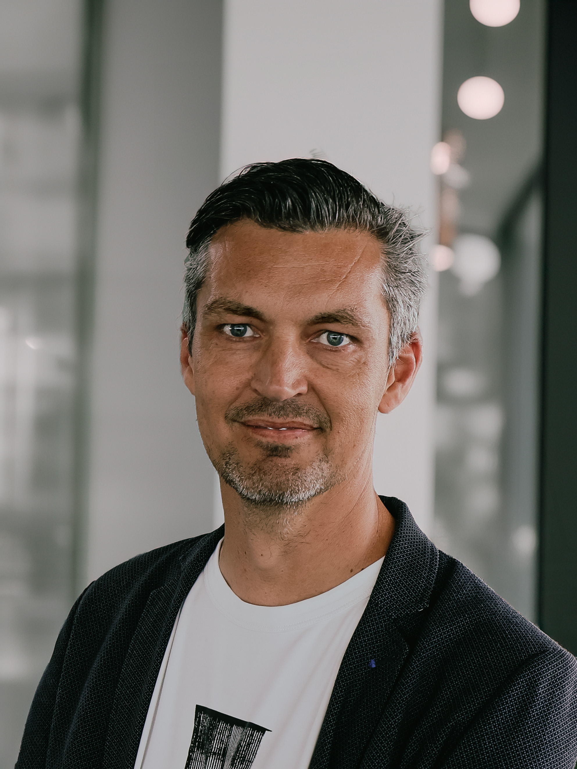 Rasmus Holst