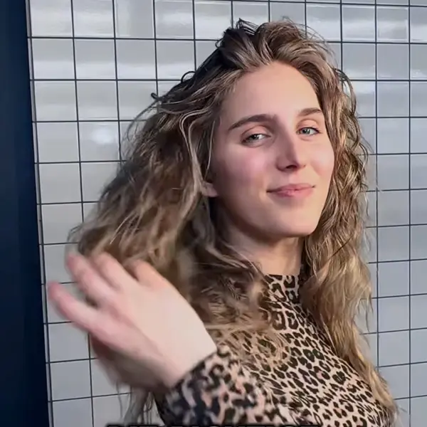 Glow Stories Social Media - Moderner Haarschnitt Hannover